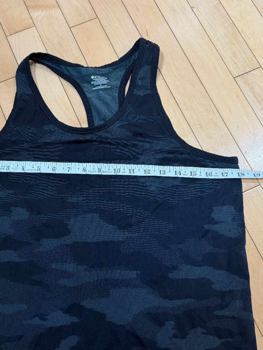 ATHLETA Camo Camouflage Black Grey Racerback Tank Top Size Large - Picture 10 of 10